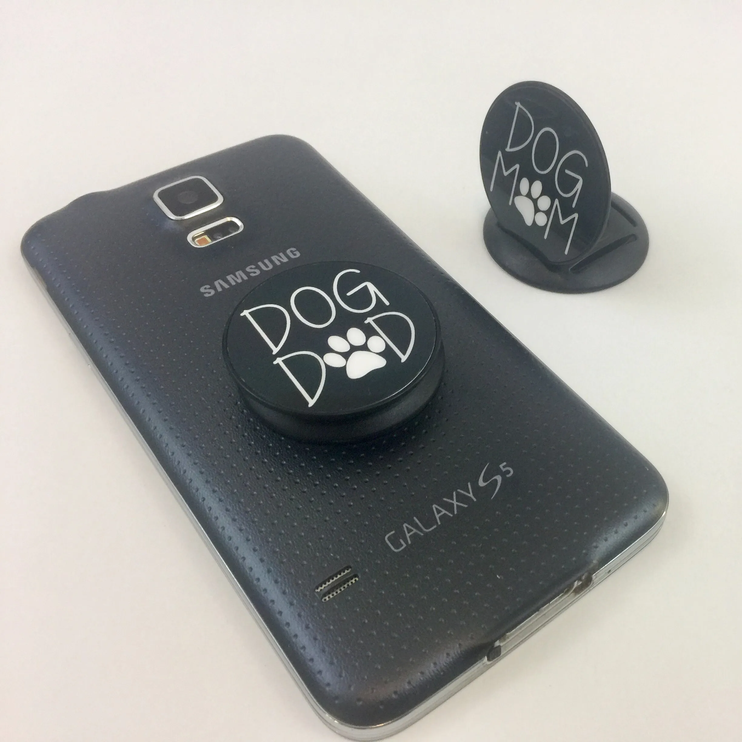 Dog Mom Dog Dad Twist and Pull Phone Grips Bundle